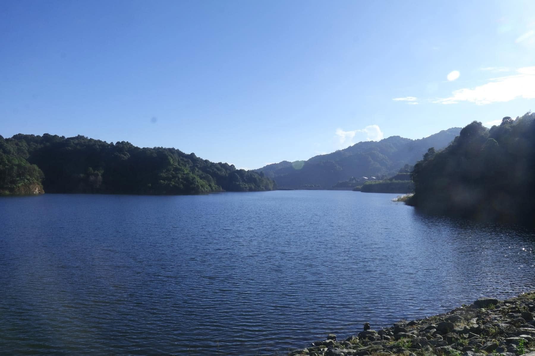 Dhap Dam natural reservoir near Chisapani